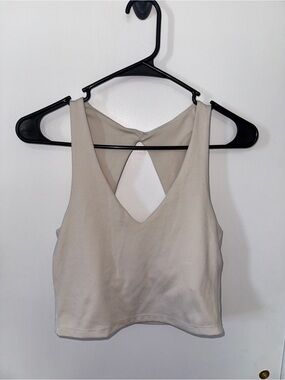 Beyond Yoga Ribbed V-Neck Crop Tank Top - Cream